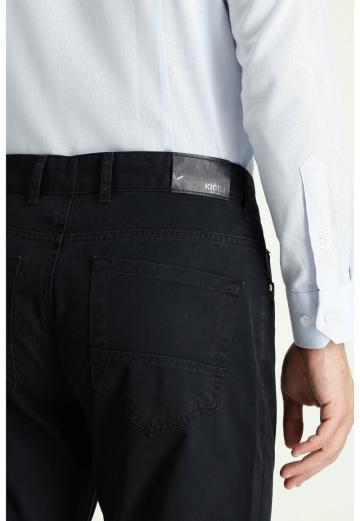 Узкие джинсы