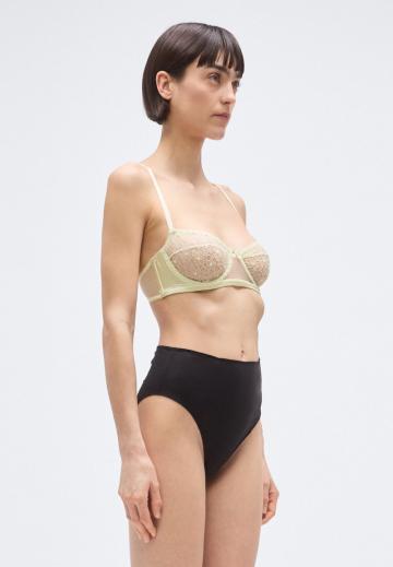 Бюстгальтер