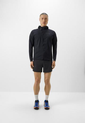 Спортивная куртка