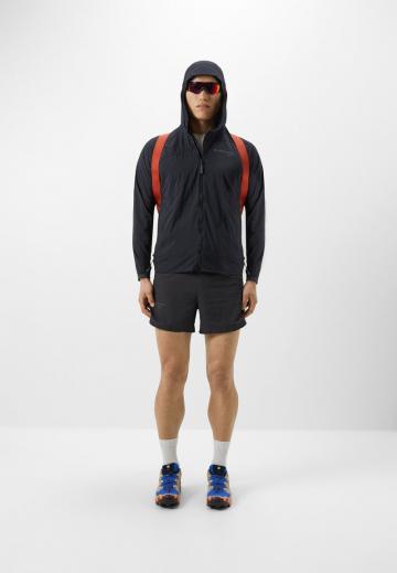 Спортивная куртка