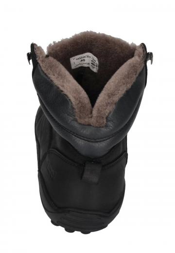 Зимние ботинки