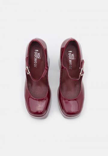 Туфли на высоком каблуке