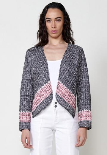 Жаккардовая вязаная кофта