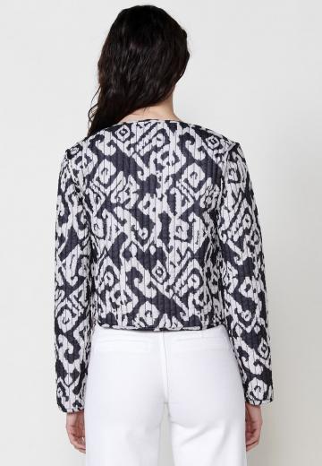 Жаккардовая вязаная кофта