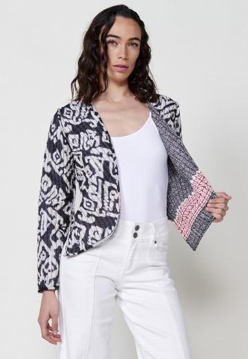 Жаккардовая вязаная кофта