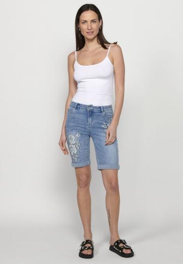 Джинсовые шорты