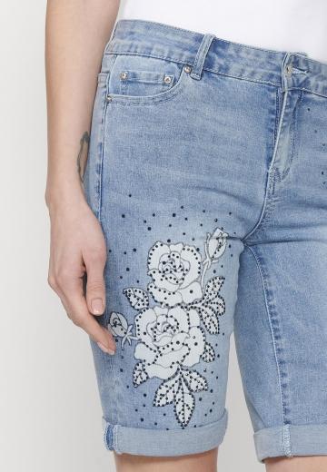 Джинсовые шорты