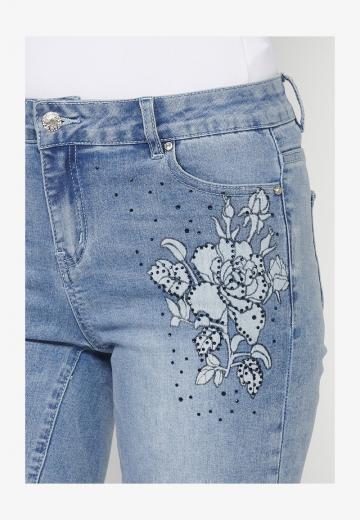 Джинсовые шорты