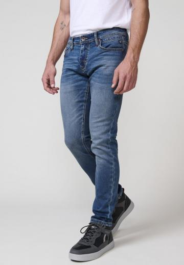 Узкие джинсы