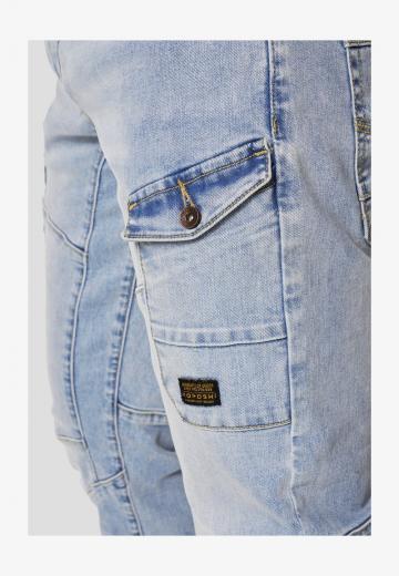 Узкие джинсы