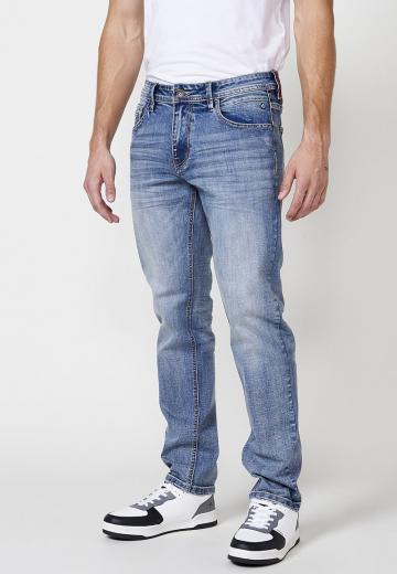 Прямые джинсы