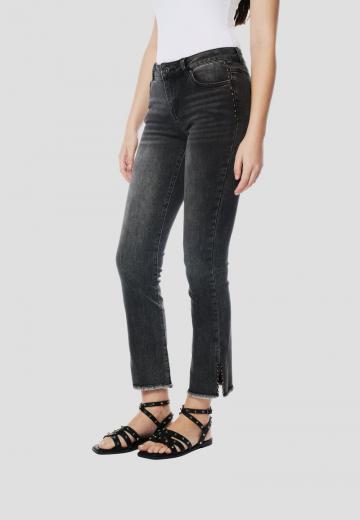 Короткие джинсы