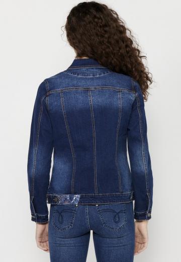 Джинсовая куртка