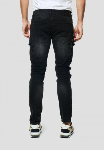 Узкие джинсы