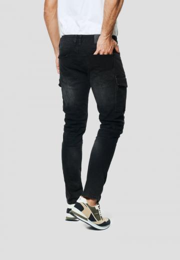 Узкие джинсы