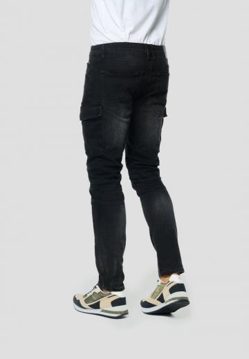 Узкие джинсы