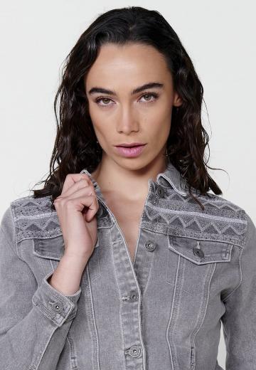 Джинсовая куртка