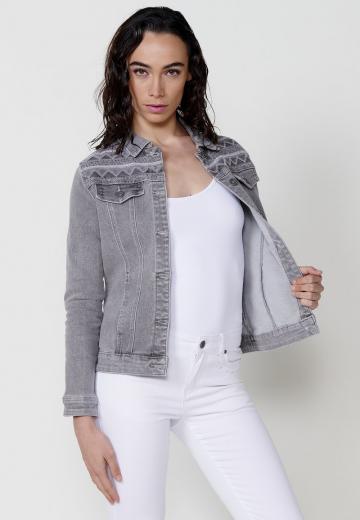 Джинсовая куртка