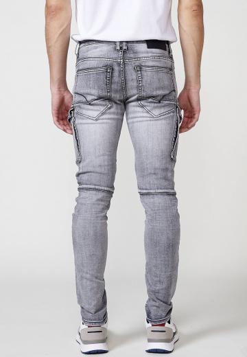 Узкие джинсы