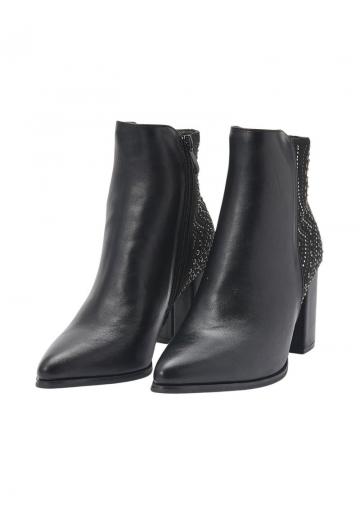 Полусапожки на высоком каблуке