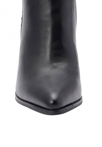 Полусапожки на высоком каблуке