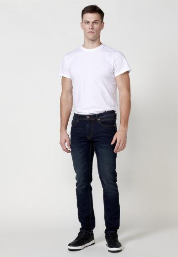 Узкие джинсы