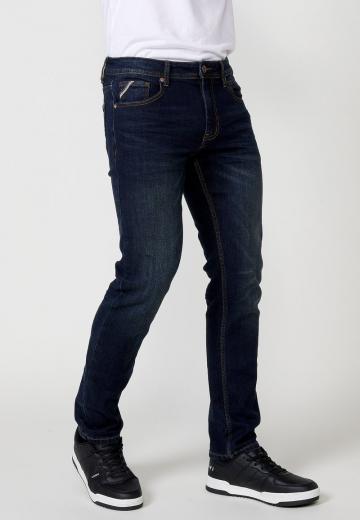 Узкие джинсы