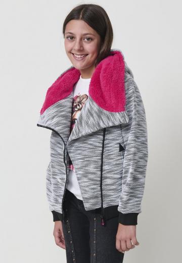 Вязаная кофта