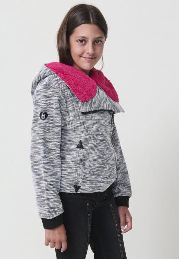 Вязаная кофта