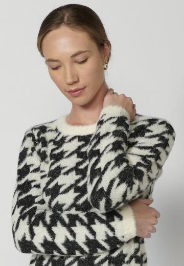 Длинный пуловер