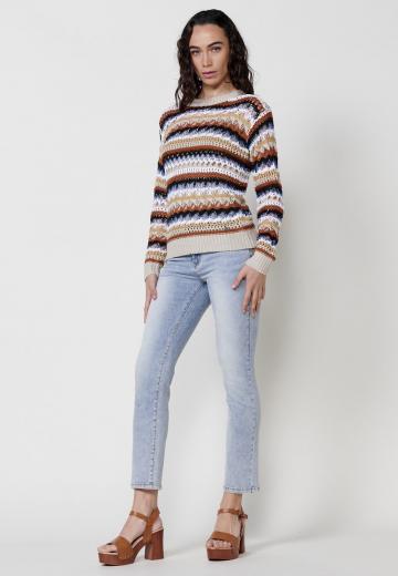 Пуловер в полоску