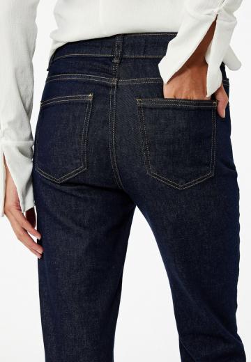 Клешеные джинсы