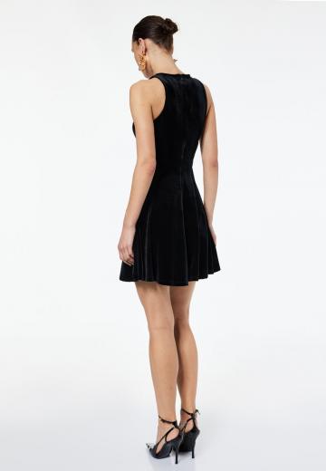 Короткое платье