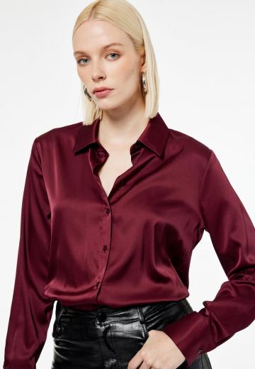 Атласная блузка