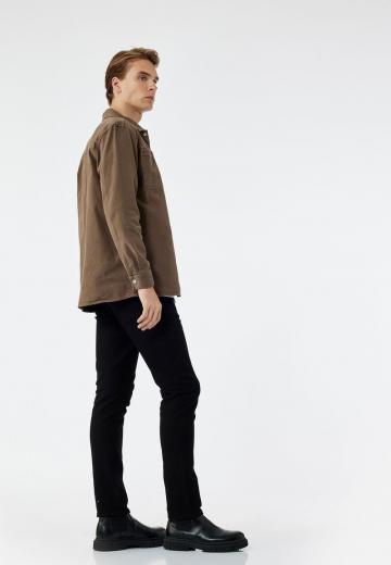 Узкие джинсы