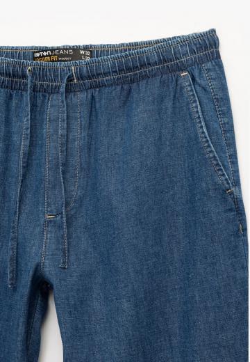 Прямые джинсы