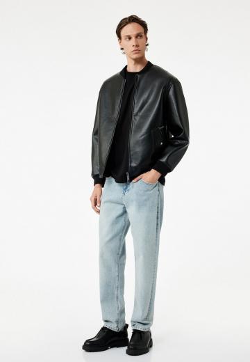 Прямые джинсы