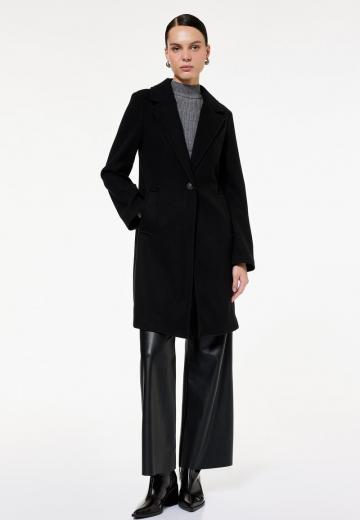 Короткое пальто