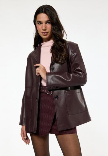 Короткое пальто