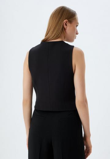 Джинсовая жилетка