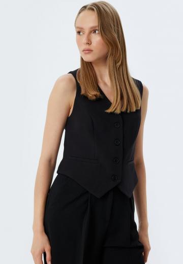 Джинсовая жилетка