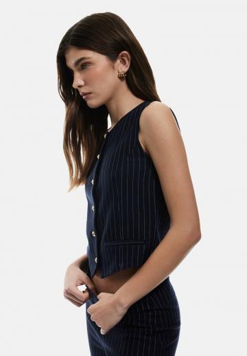 Джинсовая жилетка