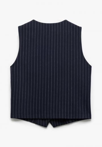 Джинсовая жилетка