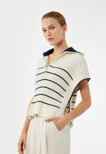 Пуловер с коротким рукавом