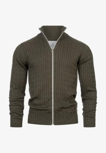 Вязаная кофта