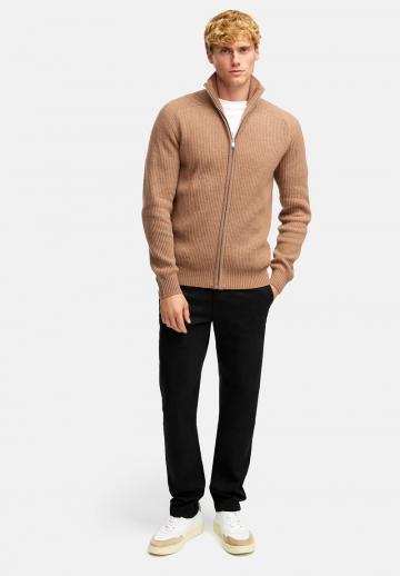 Вязаная кофта