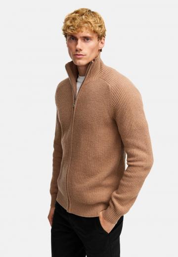 Вязаная кофта