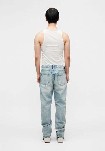 Прямые джинсы