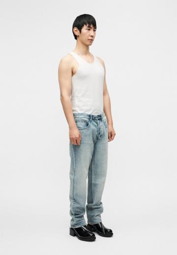 Прямые джинсы