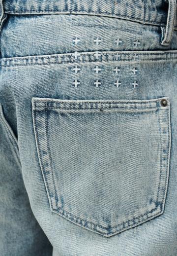 Прямые джинсы